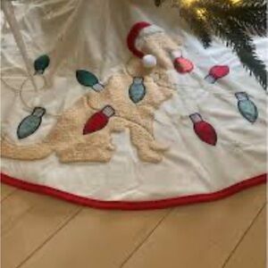 NWOT Golden Retriever/yellow lab Christmas Tree Skirt